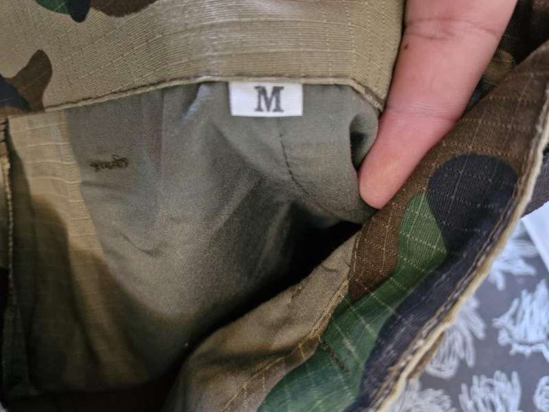 US Woodland Camo Combat Trousers. 46 Cm across waist.