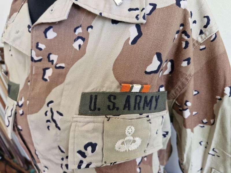 US Desert Storm Chocolate Chip Jacket. 52 Cm Armpit to Armpit.