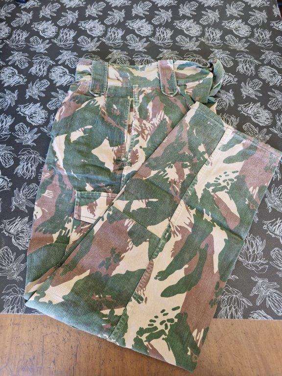 Zimbabwe Defence Force Camo trousers 1980-1990's. 43 Cm across waist.