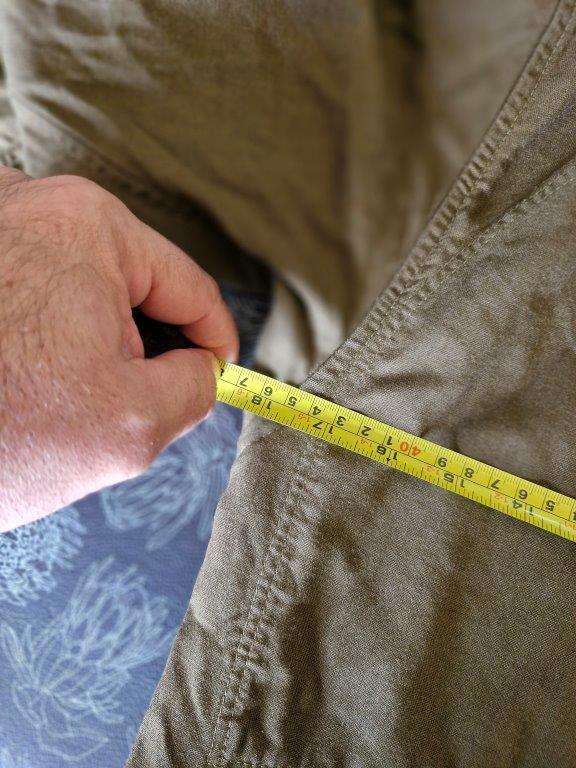 SAAF Flight Suit with survival knife. 46 Cm Armpit to Armpit. Scales one side of knife broken.