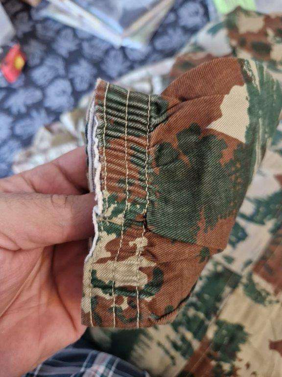 SAP 1st pattern Star Burst Cammo overall. Pockets looks to have been re-stitched. Cm Armpits