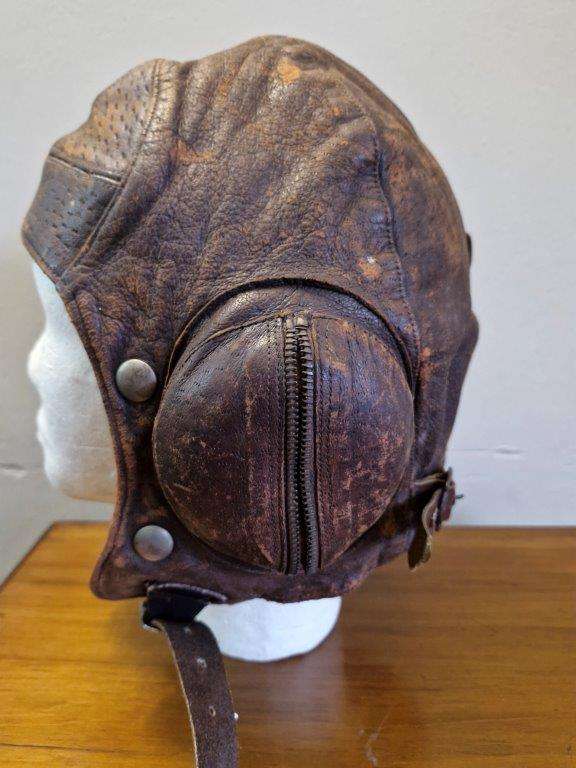 WWII RAF type B flying helmet, Battle of Britain. Age related wear, replaced chinstrap