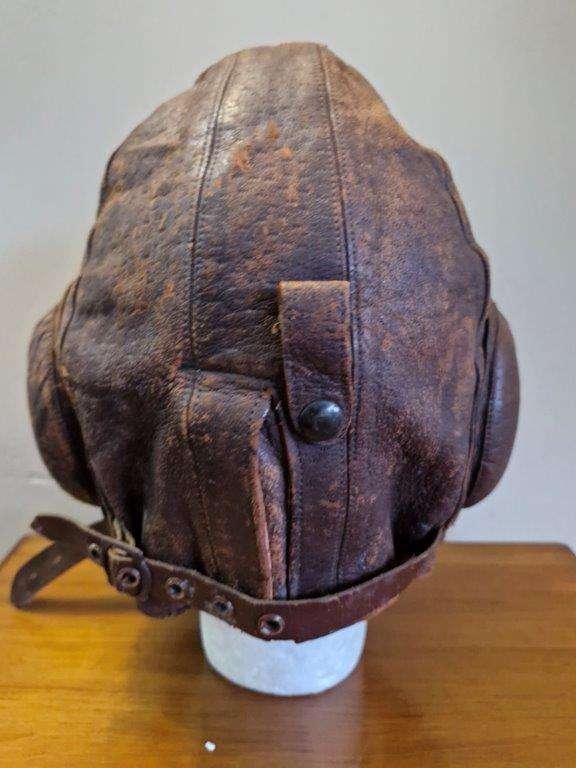 WWII RAF type B flying helmet, Battle of Britain. Age related wear, replaced chinstrap