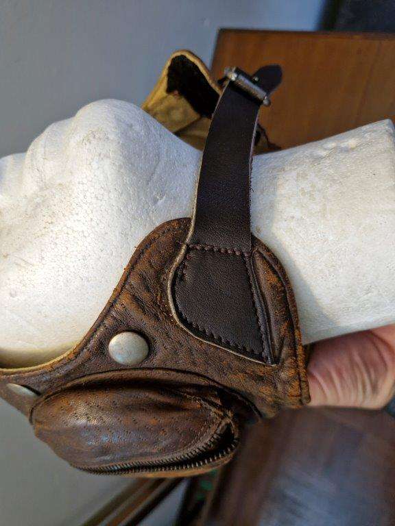 WWII RAF type B flying helmet, Battle of Britain. Age related wear, replaced chinstrap