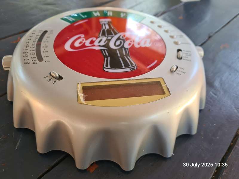 Coca Cola Crown Cap Clock RADIO