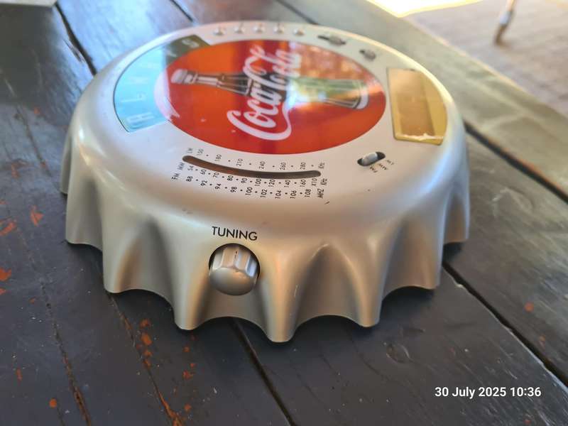 Coca Cola Crown Cap Clock RADIO