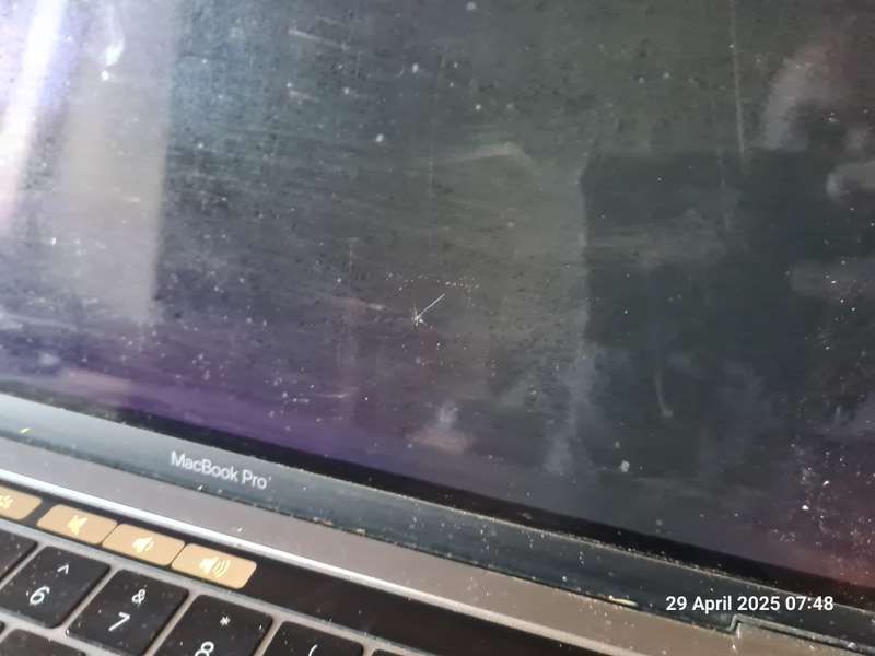 Macbook Pro 2018 13" - Cracked screen- For spares/repair