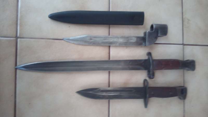 Bayonets x3