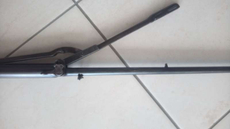 Air rifle