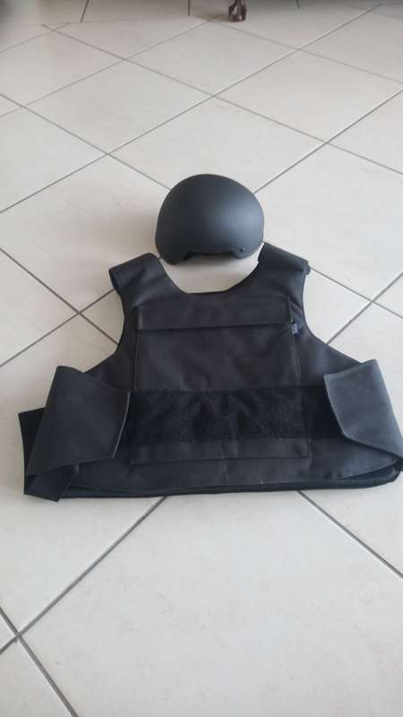 Bulletproof vest and helmet