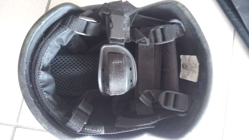 Bulletproof vest and helmet