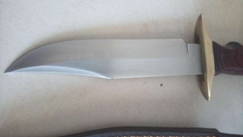 Bowie knife