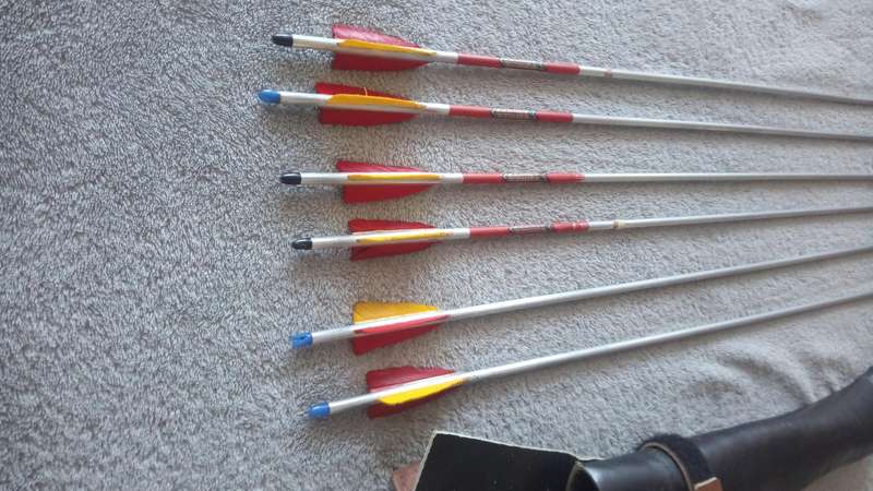 Arrows and arrow pouch