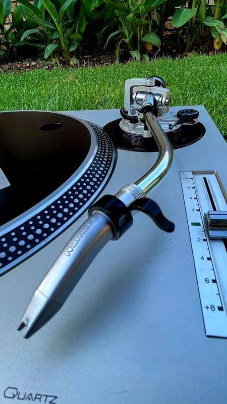 Technics SL1200 Turntable