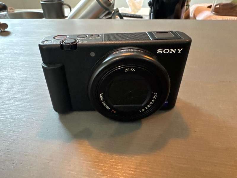 Sony ZV-1