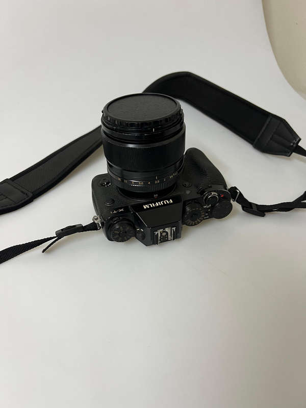 FujiFilm X-T1 camera with lens 56mm