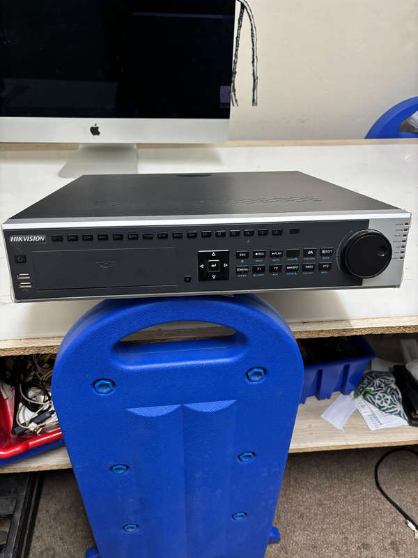 HikVision Digital Video Recorder DS801