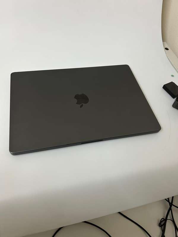 Macbook Pro M3 16" A2991 Space Gray