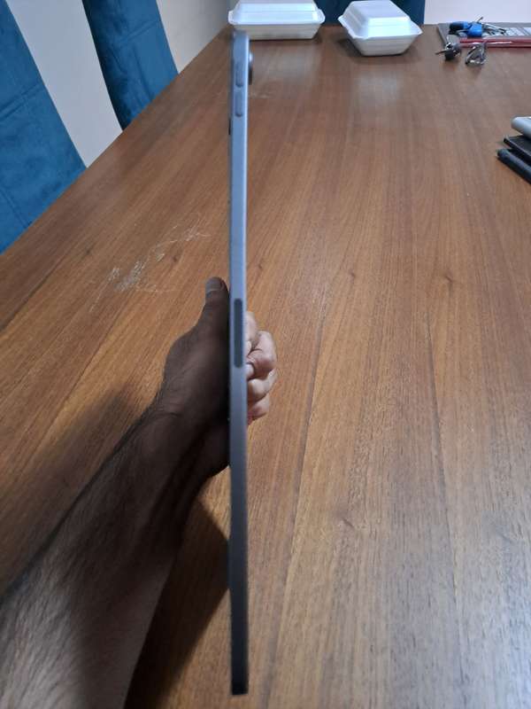 iPad Pro - 11 inch Wifi *PLEASE READ*