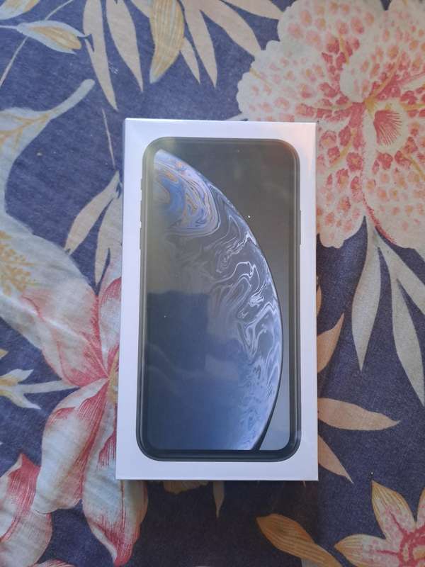 iPhone XR - 64gb