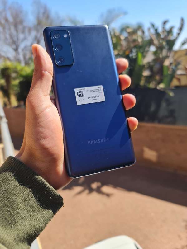 Samsung S20fe - 128gb Dual Sim