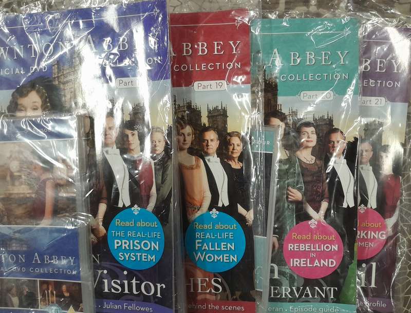 Downton Abbey 7 dvd and magazines bundle