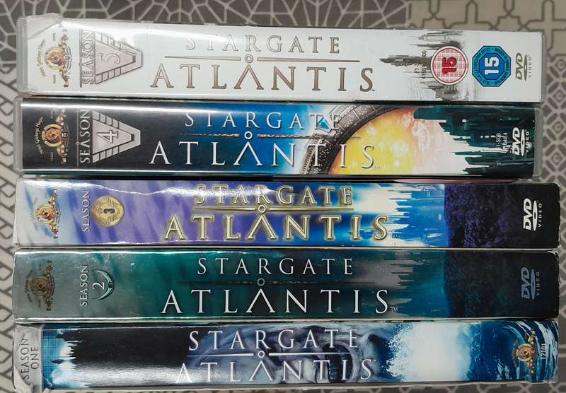 Stargate Atlantis - complete series seasons 1 to 5 DVD bundle