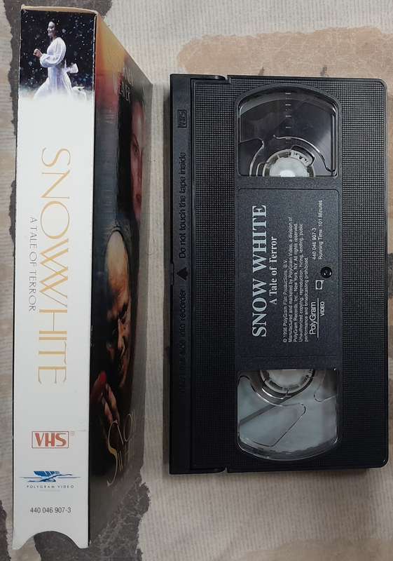 Snow White - A Tale of Terror VHS (NTSC format) Sigourney Weaver / Sam Neill
