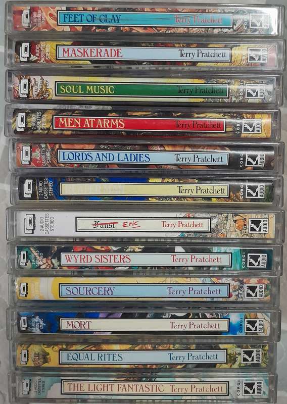 Terry Pratchett - set of 13 Discworld novels as audio books (2 tapes per book for 12 and 8 for 1)