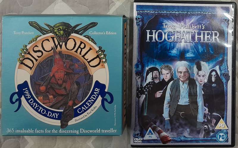 Discworld - Hogfather DVD + 1999 Day-to-Day Calendar (Terry Pratchett, Paul Kidby, Stephen Briggs)