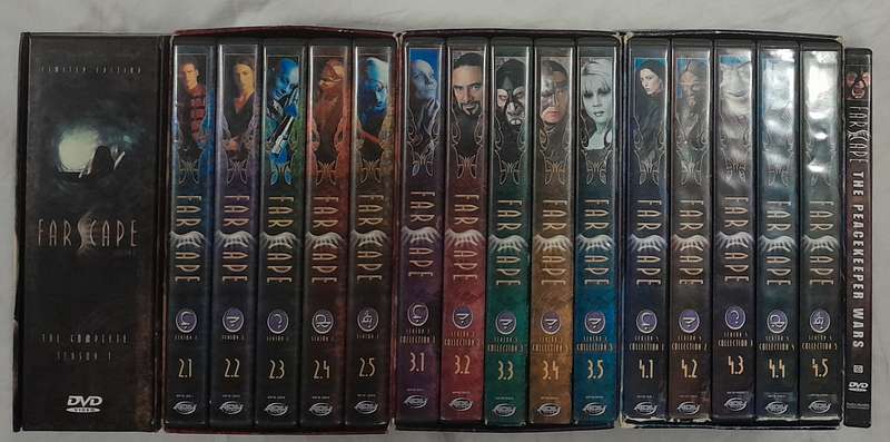 Farscape - Complete Series (seasons 1 to 4 and PeaceKeeper Wars Finale)