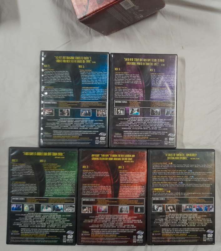 Farscape - Complete Series (seasons 1 to 4 and PeaceKeeper Wars Finale)