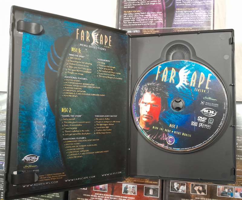 Farscape - Complete Series (seasons 1 to 4 and PeaceKeeper Wars Finale)