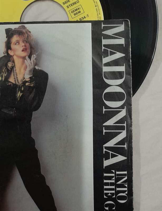 Madonna - Into the Groove 7" single