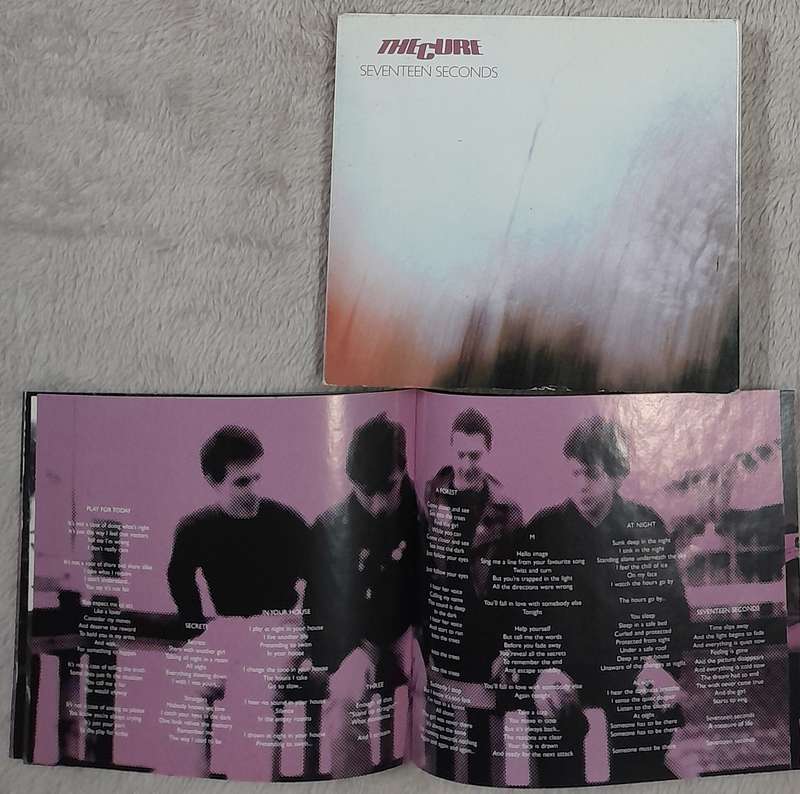 The Cure - Seventeen Seconds 2CD set (2005 release)