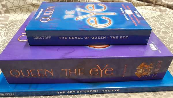 Queen - The Eye PC Cd-rom game (Big Box, bundled with official novel and "Art of" books)