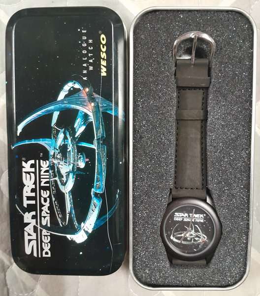 Star Trek Deep Space Nine Wristwatch in tin