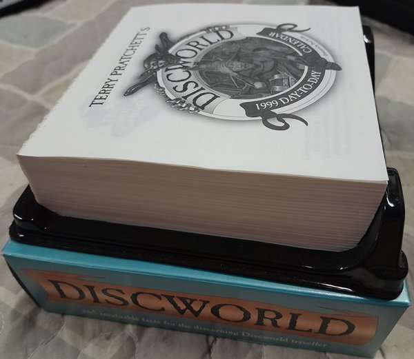 Discworld - Hogfather DVD + 1999 Day-to-Day Calendar (Terry Pratchett, Paul Kidby, Stephen Briggs)