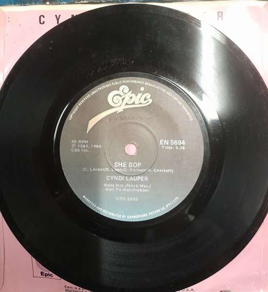 4 x 7" single bundle (Cyndi Lauper, Madonna, Audrey Landers)