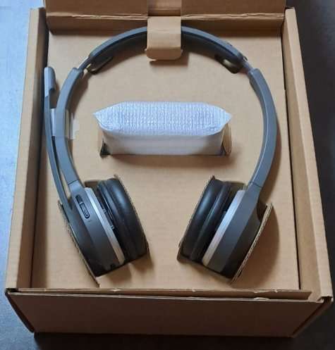 Cisco Headset 562 with Multibase Station (Retail R6800)