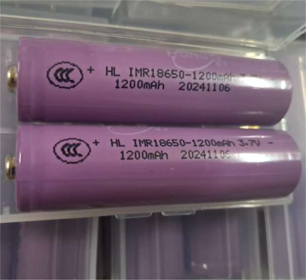 100 x Rechargeable 18650 1200mAh 3.7V batteries