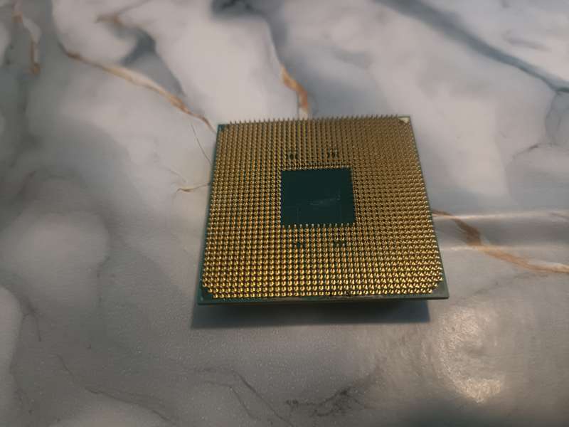 Ryzen 3 2200G (AM4)