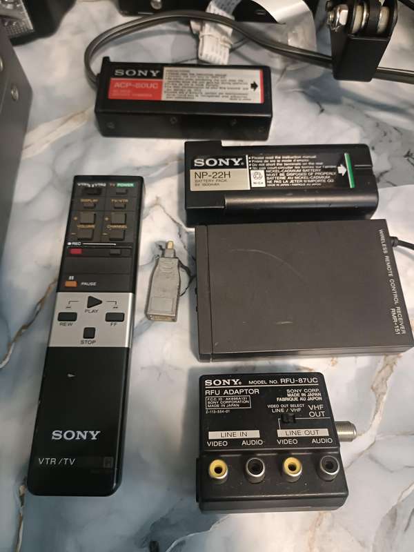 Sony HVR-M15J HDV Camcorder VCR MiniDV DV Tape Compatible