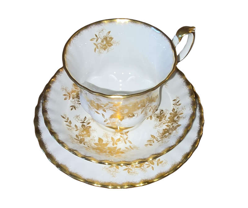 Royal Albert ANTOINETTE trio