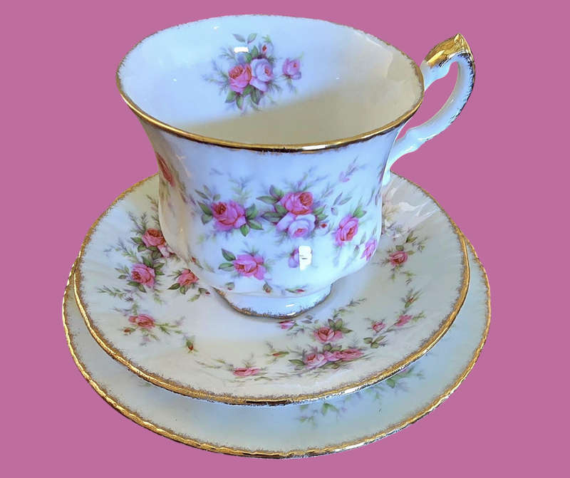 Royal Albert Paragon Victoriana Rose Full Tea set - 12 trio's