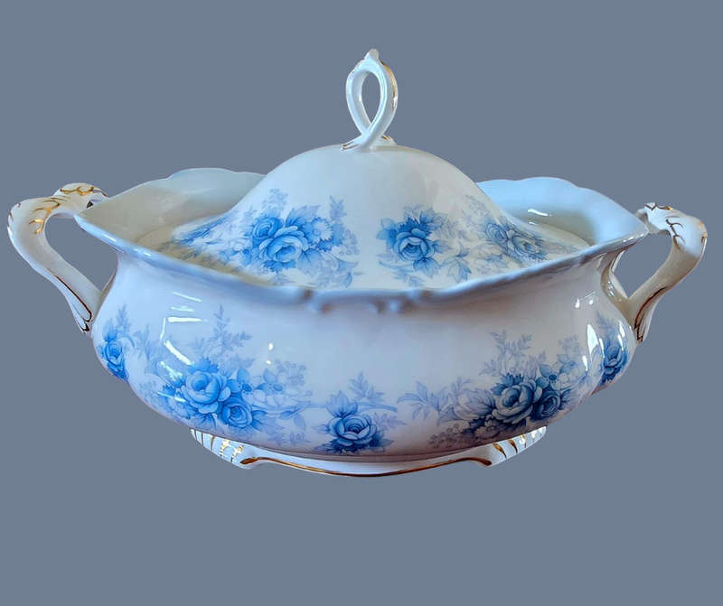 Royal Albert TIFFANY full dinner set - 35 piece set