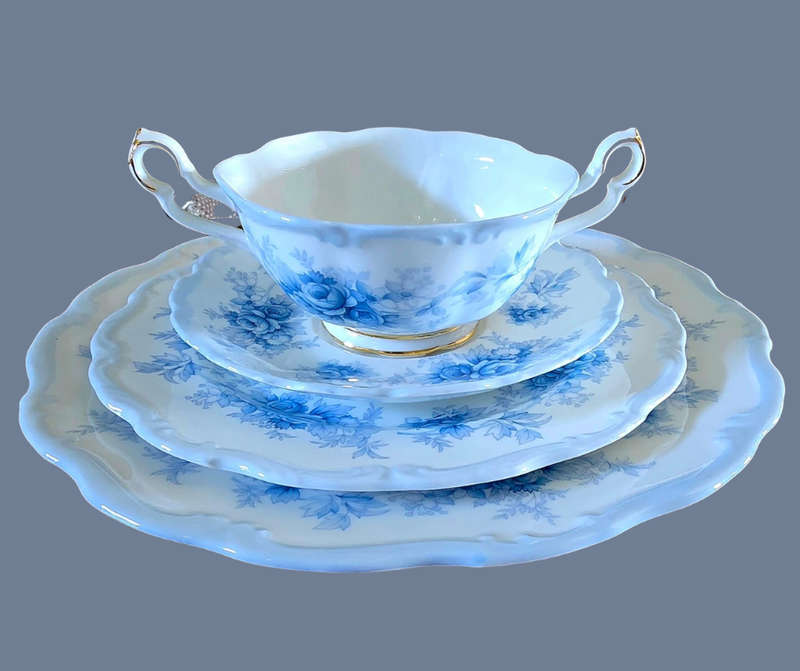Royal Albert TIFFANY full dinner set - 35 piece set