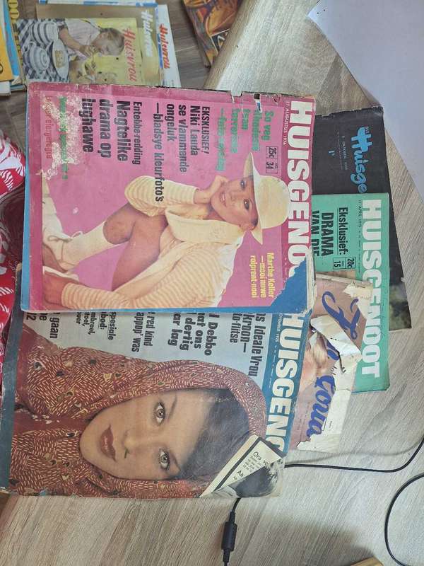 Antique Magazine