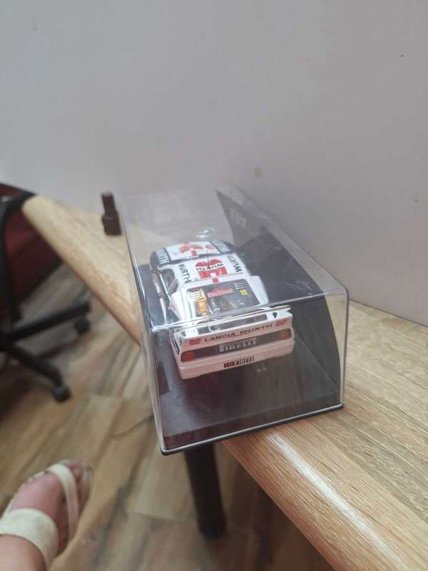 Lancia 037 Slot Car