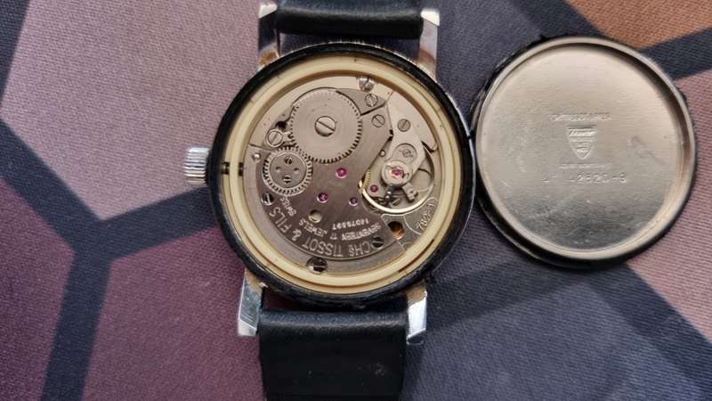 Vintage Tissot Seastar 782-1 movement manual winding date